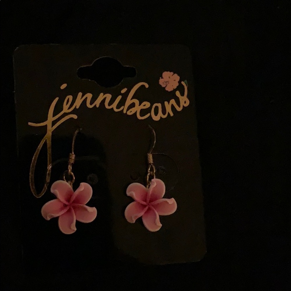 Flower earrings 🌸